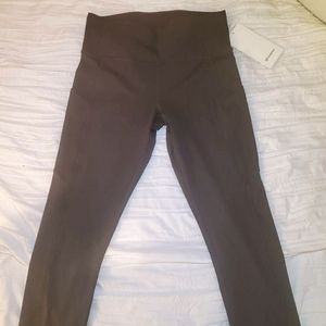 Lululemon Women's F & F Hr Tights 25" size 10